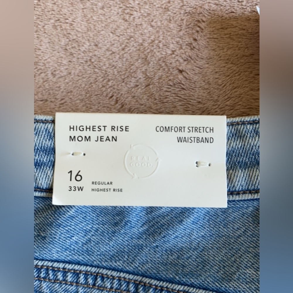 Mom American Eagle jeans - Picture 3 of 4